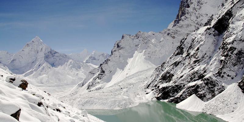 普陀山朝圣之旅：早课、素斋、禅修，解锁观音道场的深度文化体验
